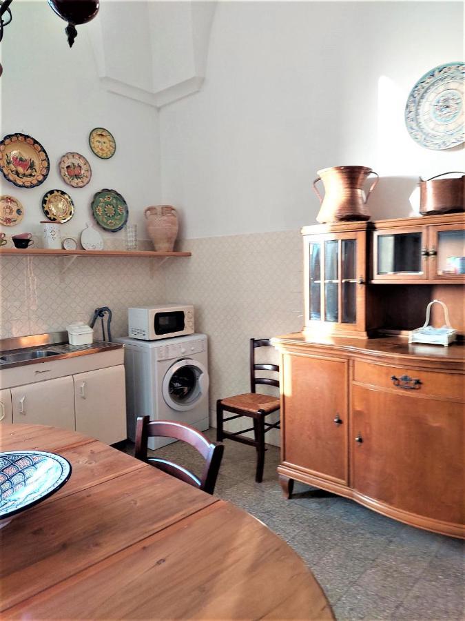 Villa nel Salento - Ampie camere e giardino, fino a 9 persone Barbarano del Capo Esterno foto