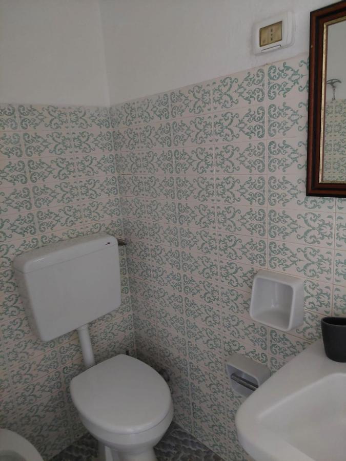 Villa nel Salento - Ampie camere e giardino, fino a 9 persone Barbarano del Capo Esterno foto