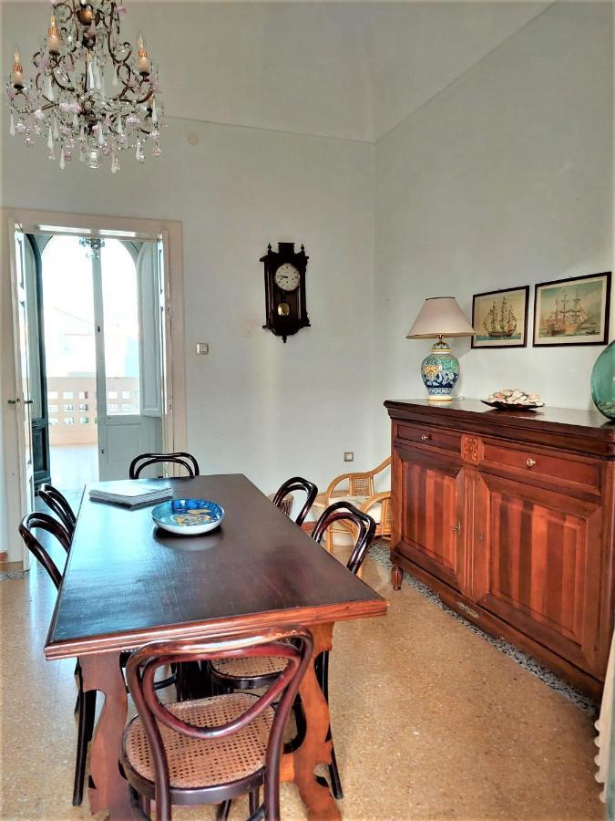 Villa nel Salento - Ampie camere e giardino, fino a 9 persone Barbarano del Capo Esterno foto