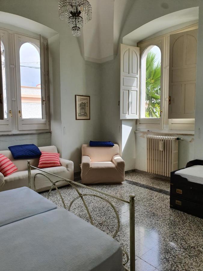Villa nel Salento - Ampie camere e giardino, fino a 9 persone Barbarano del Capo Esterno foto