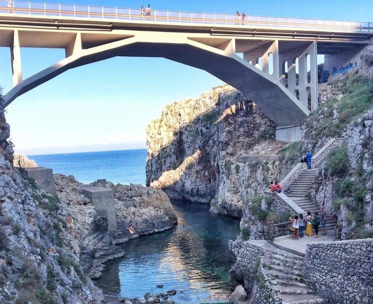 Villa nel Salento - Ampie camere e giardino, fino a 9 persone Barbarano del Capo Esterno foto